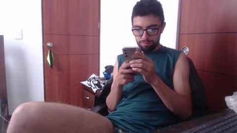 andrew online show from February 24, 6:04 pm