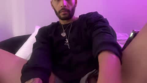 fvvkboyy online show from December 12, 5:59 pm