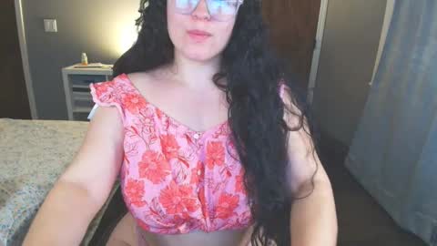 Snapshot of gaaby_ chatting on October 5, 5:27 am gaaby  online show from October 5, 5:27 am