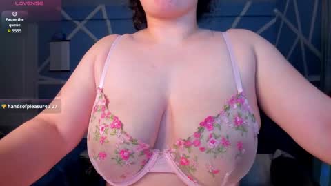 Snapshot of gaaby_ chatting on February 24, 6:05 am gaaby  online show from February 24, 6:05 am