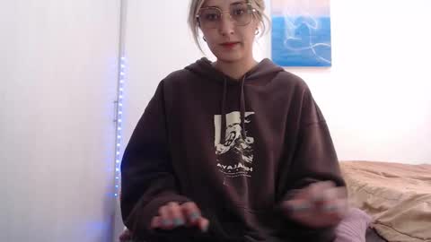 Snapshot of gabb_rioss chatting on October 14, 4:21 pm Gabriela online show from October 14, 4:21 pm