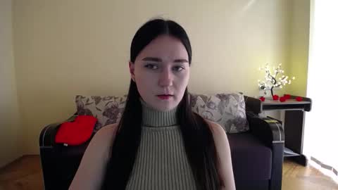 Jaklin online show from May 4, 8:10 am