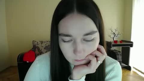 Snapshot of gabby_di chatting on October 18, 8:29 am Jaklin online show from October 18, 8:29 am