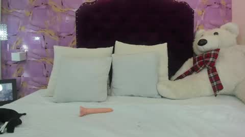 Gaby Fox online show from May 8, 11:10 pm