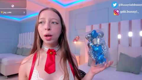 Gabi  online show from December 15, 5:31 pm