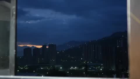 Gabriela salgado online show from April 4, 10:44 am