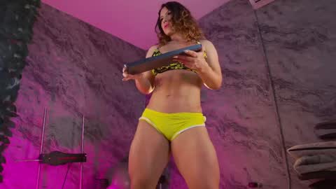 Snapshot of gabrielagreco_ chatting on February 25, 4:46 pm GABRIELA online show from February 25, 4:46 pm