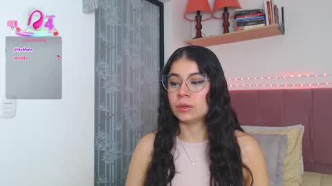 GabrielaRossa online show from September 15, 1:45 pm