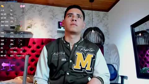 Snapshot of gabriell_ramirez_ chatting on October 12, 6:17 am gabriell_ramirez_ online show from October 12, 6:17 am