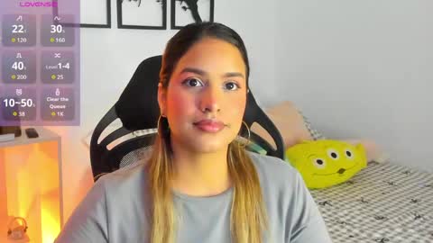 Gabriella online show from May 5, 9:53 pm