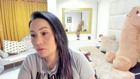 gabriela online show from November 15, 5:14 pm