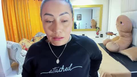 Snapshot of gaby_trent chatting on September 24, 4:47 pm gabriela online show from September 24, 4:47 pm