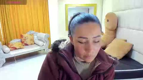 Snapshot of gaby_trent chatting on March 12, 6:53 pm gabriela online show from March 12, 6:53 pm