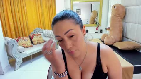 Snapshot of gaby_trent chatting on October 2, 4:39 pm gabriela online show from October 2, 4:39 pm