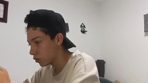 Snapshot of gadiel_sex chatting on October 10, 8:35 pm gadiel_sex online show from October 10, 8:35 pm