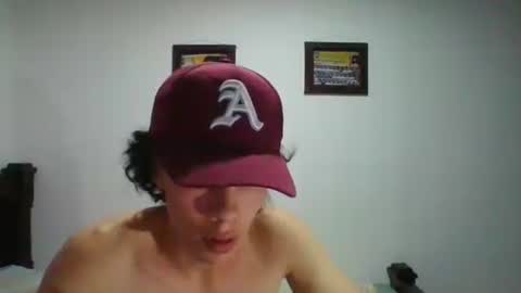 Snapshot of gadiel_sex chatting on February 16, 9:27 pm gadiel_sex online show from February 16, 9:27 pm