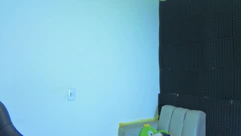 Snapshot of gael__david chatting on September 30, 2:22 am Gael online show from September 30, 2:22 am