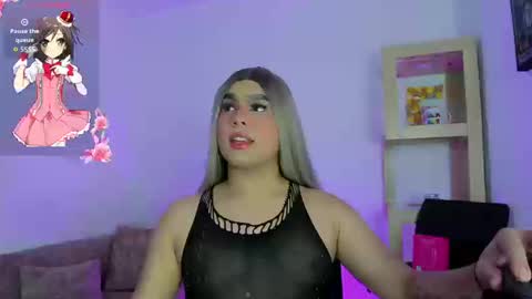 laura bonnet online show from September 19, 4:49 am