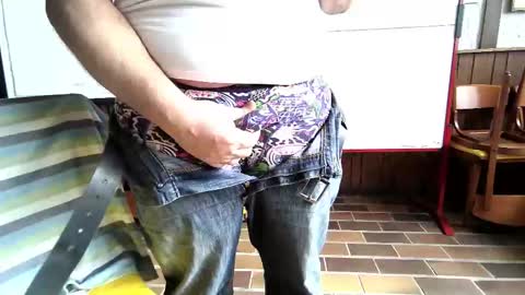 Stutzen online show from March 15, 11:02 am