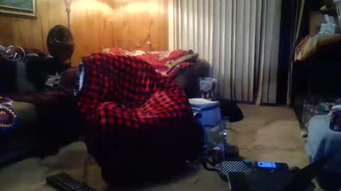 Snapshot of gamerfiend420 chatting on October 16, 4:23 am gamerfiend420 online show from October 16, 4:23 am