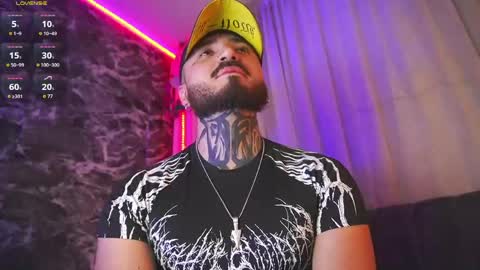 Chris  Dont forget to gift me thumb up Its very important to me and makes me happy AF  online show from April 20, 6:16 am