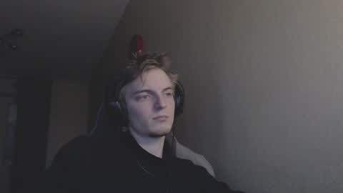 Snapshot of gasturfahe chatting on December 18, 9:18 pm gasturfahe online show from December 18, 9:18 pm