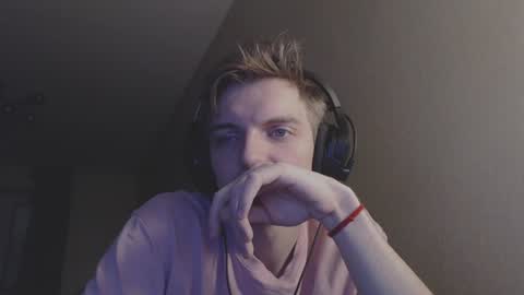 Snapshot of gasturfahe chatting on December 2, 5:10 pm gasturfahe online show from December 2, 5:10 pm