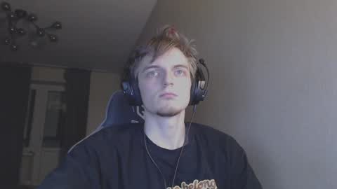 Snapshot of gasturfahe chatting on December 24, 11:22 pm gasturfahe online show from December 24, 11:22 pm