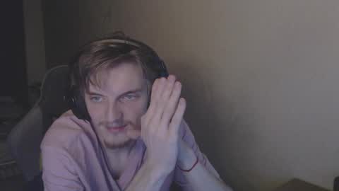 Snapshot of gasturfahe chatting on February 12, 11:51 pm gasturfahe online show from February 12, 11:51 pm