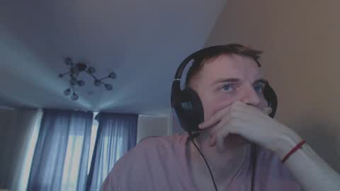 Snapshot of gasturfahe chatting on February 18, 11:22 am gasturfahe online show from February 18, 11:22 am