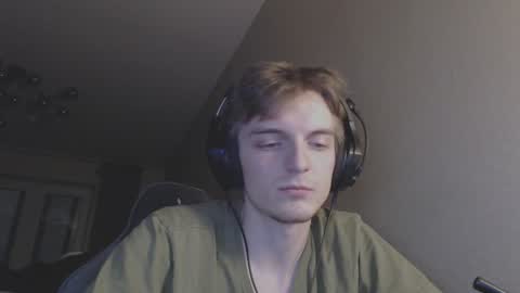 Snapshot of gasturfahe chatting on December 8, 9:52 pm gasturfahe online show from December 8, 9:52 pm