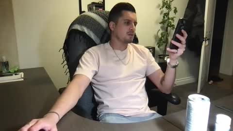 Snapshot of gatmandeep chatting on March 9, 2:18 am  Aladdin online show from March 9, 2:18 am