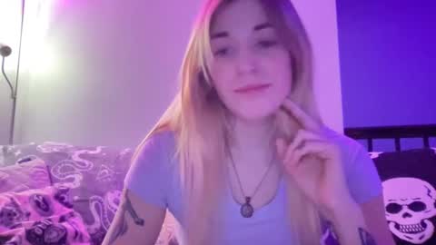 gemmyrosee online show from January 13, 8:58 am