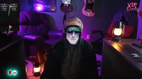 generalbliss online show from July 11, 4:17 am