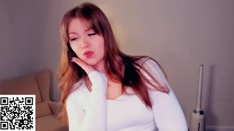 Emily online show from April 26, 6:05 pm