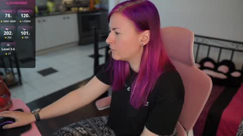Snapshot of gennyrock chatting on February 6, 8:13 pm Genny Rock and online show from February 6, 8:13 pm