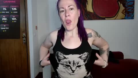 Snapshot of gennyrock chatting on March 7, 7:38 pm Genny Rock and online show from March 7, 7:38 pm