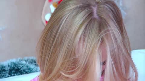 GentleRossi online show from December 2, 5:33 pm