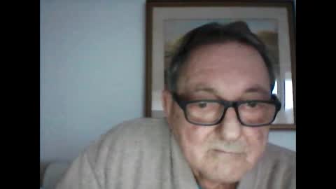 Snapshot of georg1412 chatting on January 2, 2:24 pm georg1412 online show from January 2, 2:24 pm