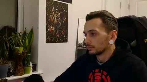 George2323 online show from December 29, 6:38 pm