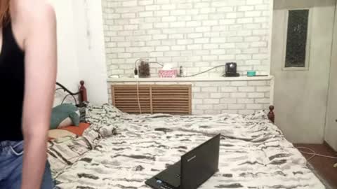 Ellie online show from April 23, 3:46 pm