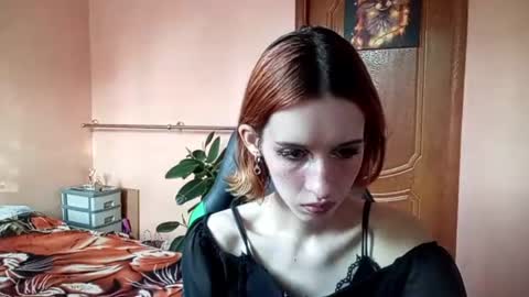 Ellie online show from June 23, 3:51 pm