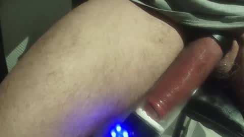 geranimo431374 online show from December 2, 4:21 am