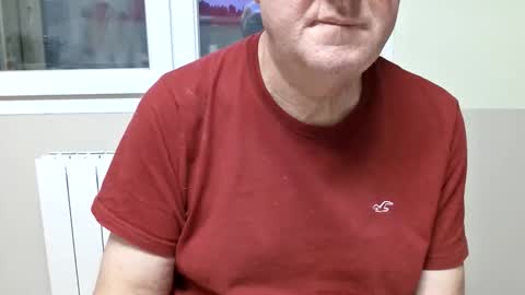 gerardlp131313 online show from May 23, 7:32 pm