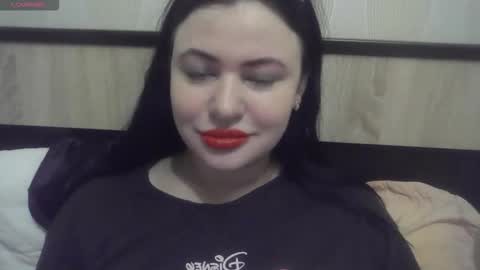 Eva online show from November 9, 1:25 pm