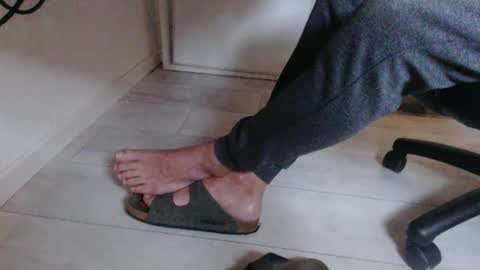 GermanSoleBro online show from September 17, 6:50 am