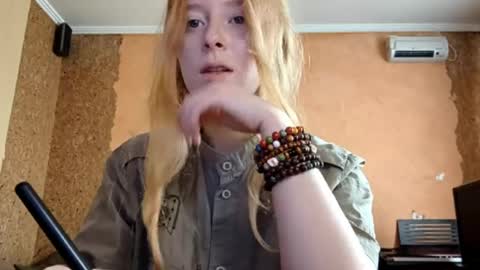 Kate online show from May 4, 4:08 am