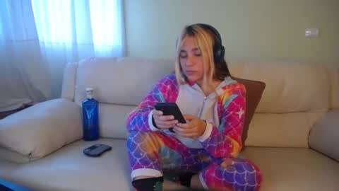 ggemas online show from December 22, 3:22 pm