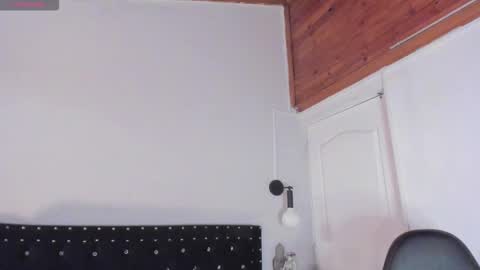 Allison  online show from February 4, 8:24 pm