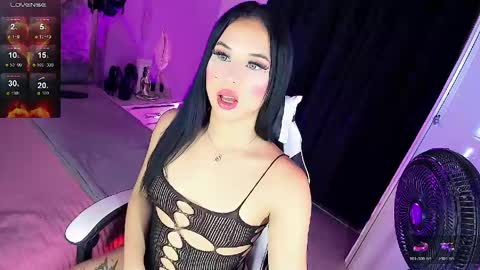 Gia Ferrara online show from May 8, 8:31 am